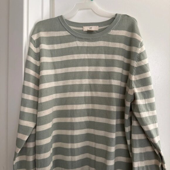 Spring striped sweater - Picture 2 of 5